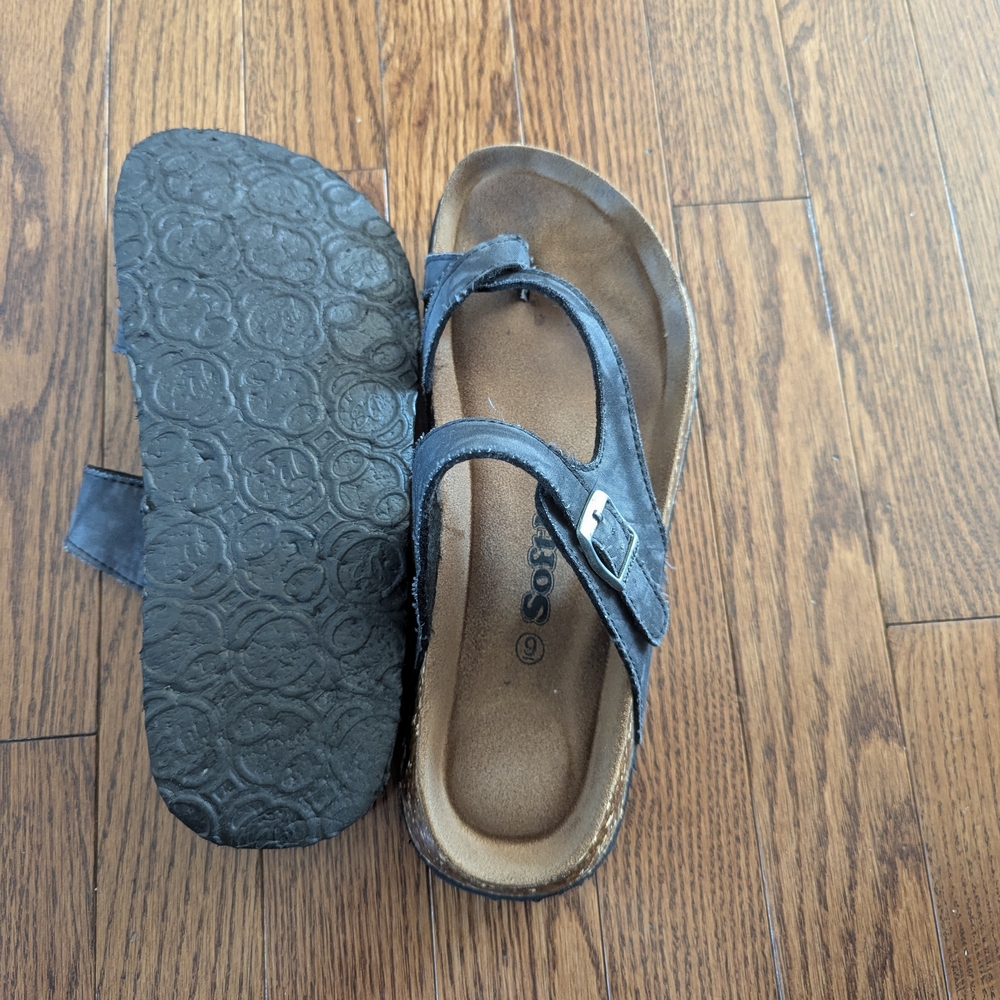 Softmoc Women's Black Leather Sandals